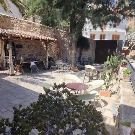 Guest house Casa La Baranda 3*